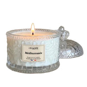 Candela accesa naturale fragranza aromatica mediterraneo