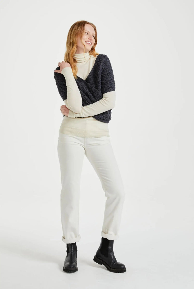 Corrib Crossover Aran Wrap - Grigio - Infinity Concept Store