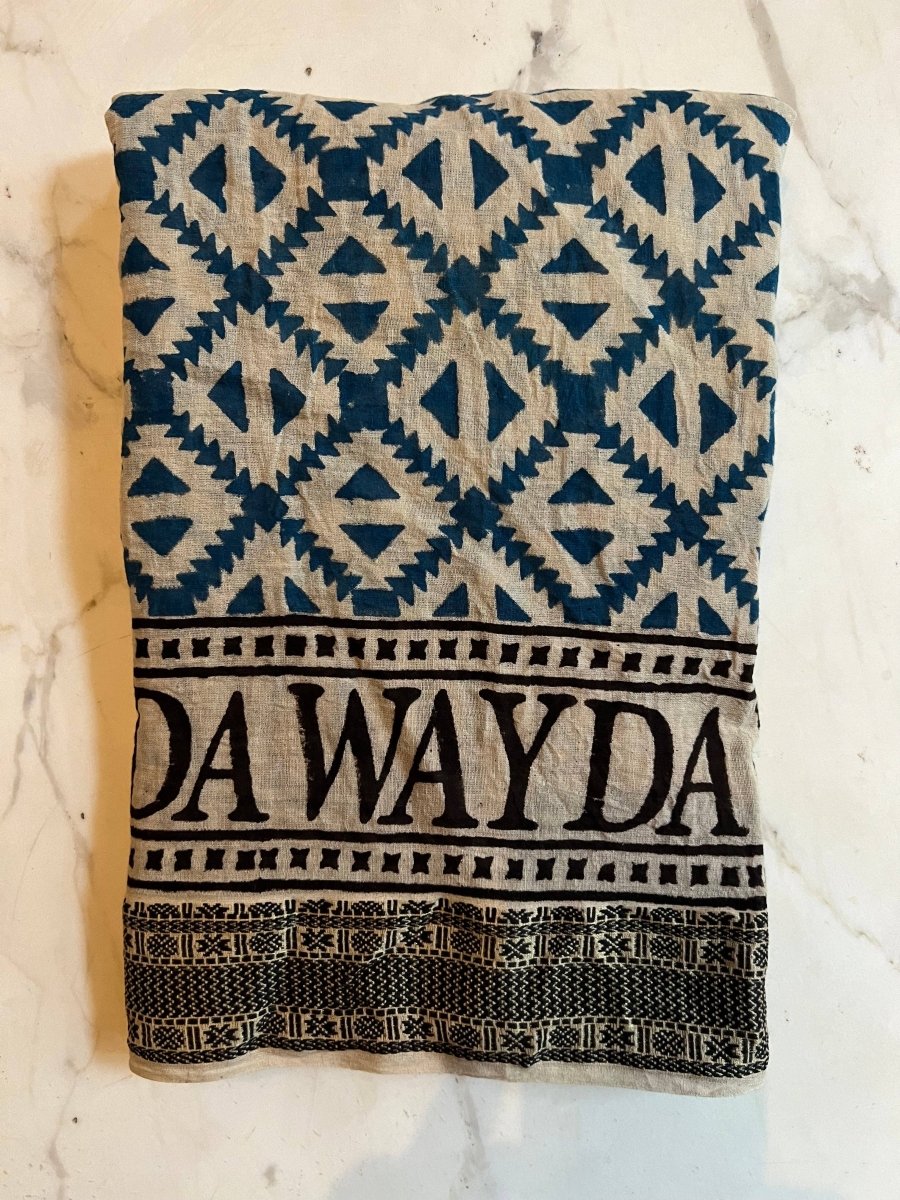 NUOVA SCIARPA BOHO FATTA A MANO BLU - 180cm x 110cm - Infinity Concept Store