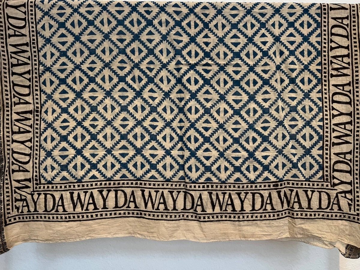 NUOVA SCIARPA BOHO FATTA A MANO BLU - 180cm x 110cm - Infinity Concept Store