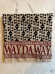 NUOVA SCIARPA BOHO FATTA A MANO NERO - 100cm x 100cm - Infinity Concept Store