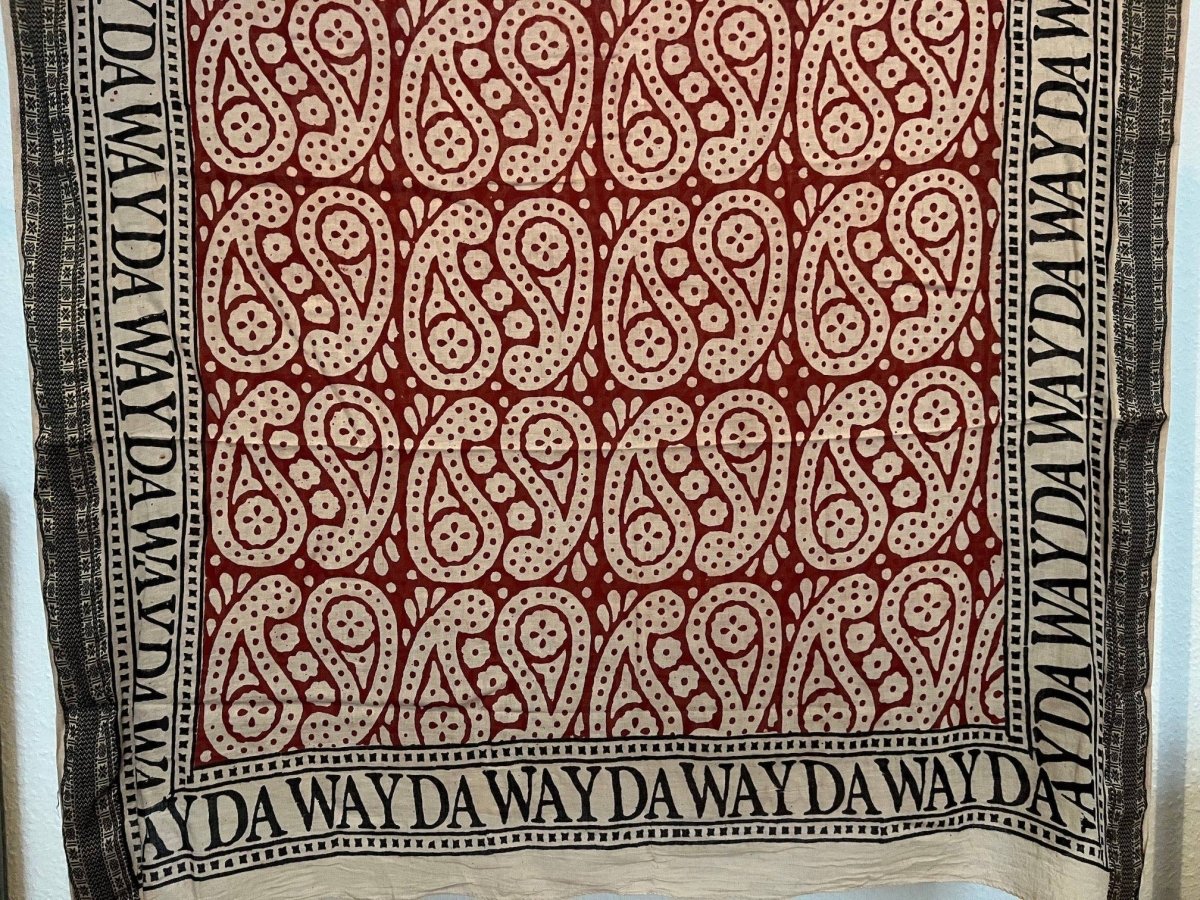 NUOVA SCIARPA BOHO FATTA A MANO ROSSO - 180cm x 110cm - Infinity Concept Store