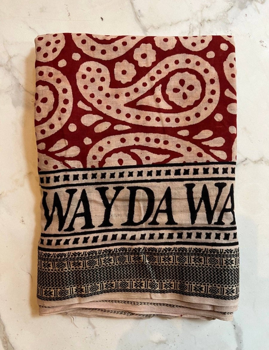 NUOVA SCIARPA BOHO FATTA A MANO ROSSO - 180cm x 110cm - Infinity Concept Store
