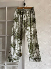 Set pigiama in cotone indiano color écru con giungla verde - Infinity Concept Store