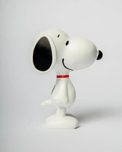 SNOOPY STANDING WHITE 12 CM - Infinity Concept Store