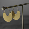 Orecchino impermeabile Courage Ripple Fan Statement in oro 18 carati P - Infinity Concept Store